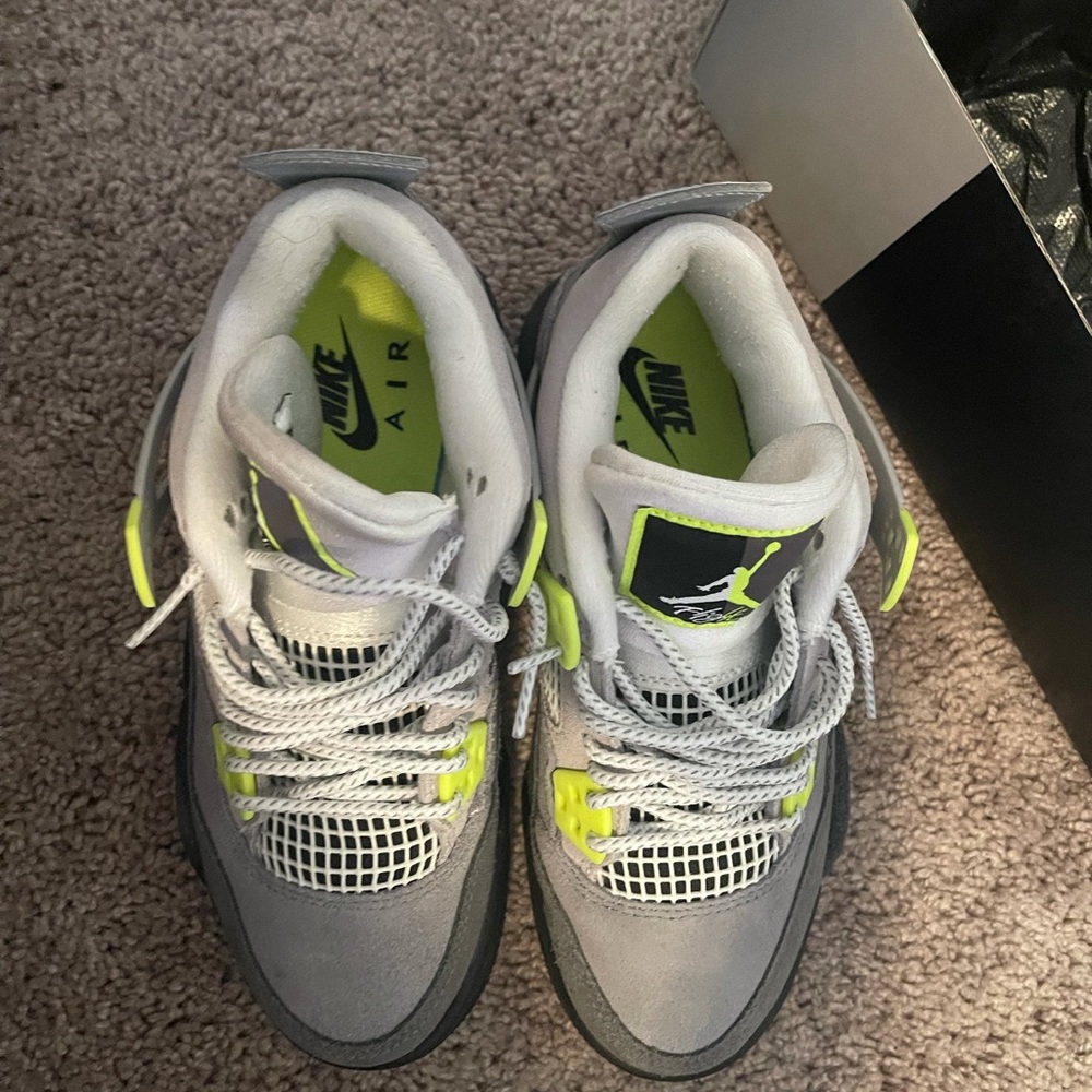 Retro 4 - Picture 2 of 6